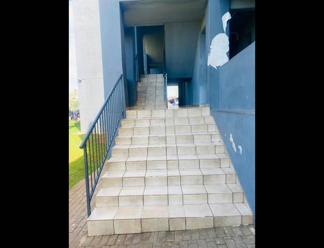 2 BEDROOM PROPERTY TO RENT IN FLEURHOF